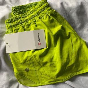 New Lululemon Lime Pop Hotty Hot